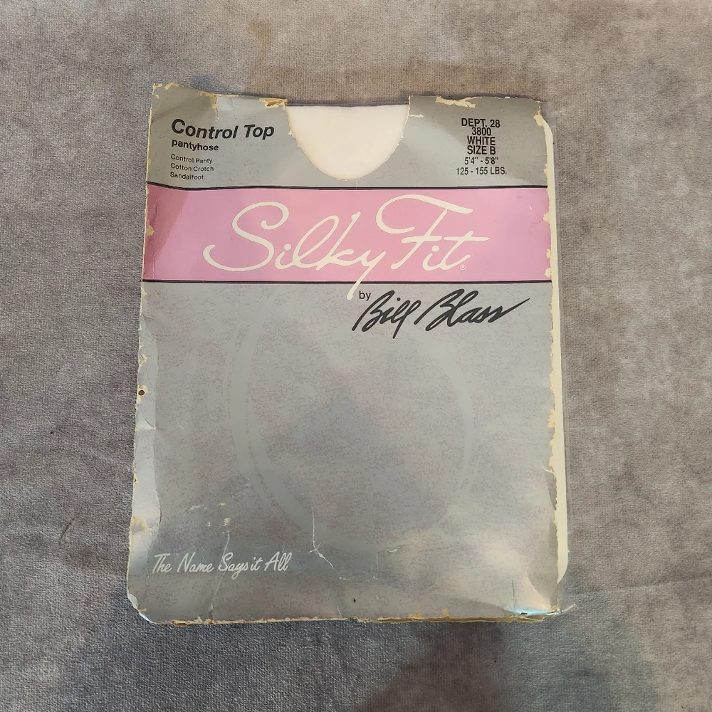 Silky Fit Control Top White Bill Blass Pantyhose‎ Size B